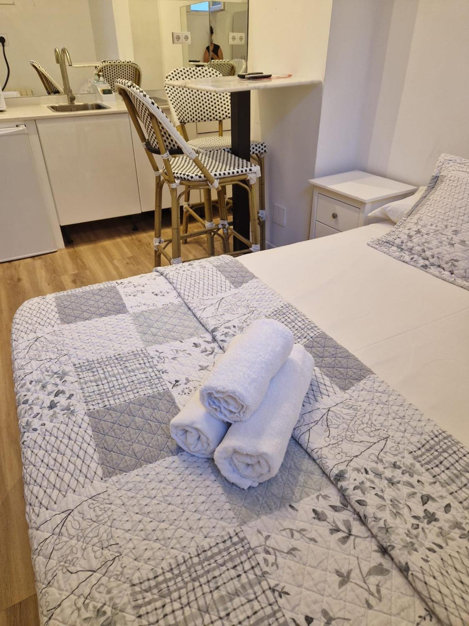 Hostal Andrea Sol Мадрид Екстер'єр фото